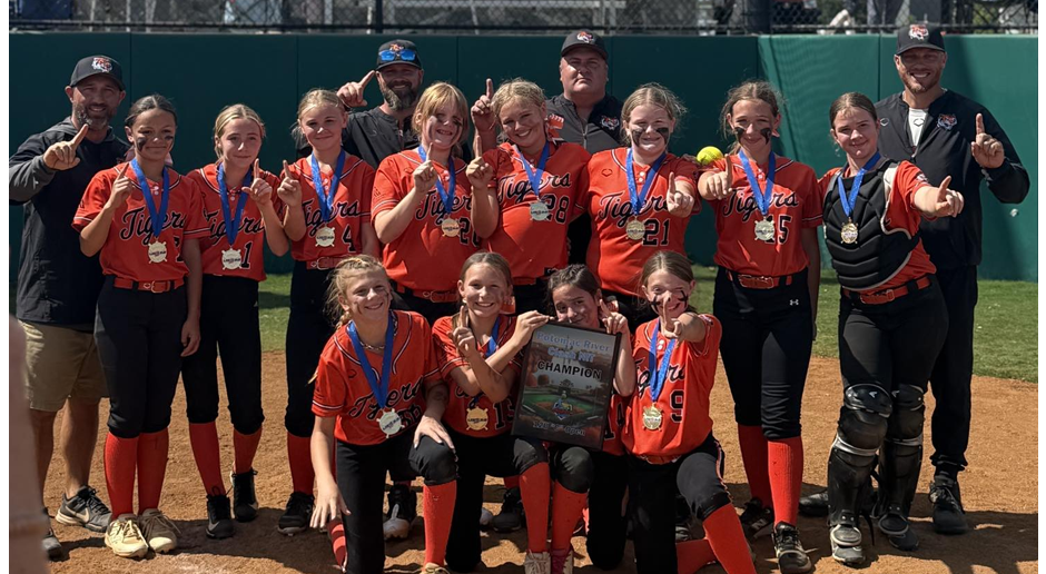 Stonewall Tigers Softball!